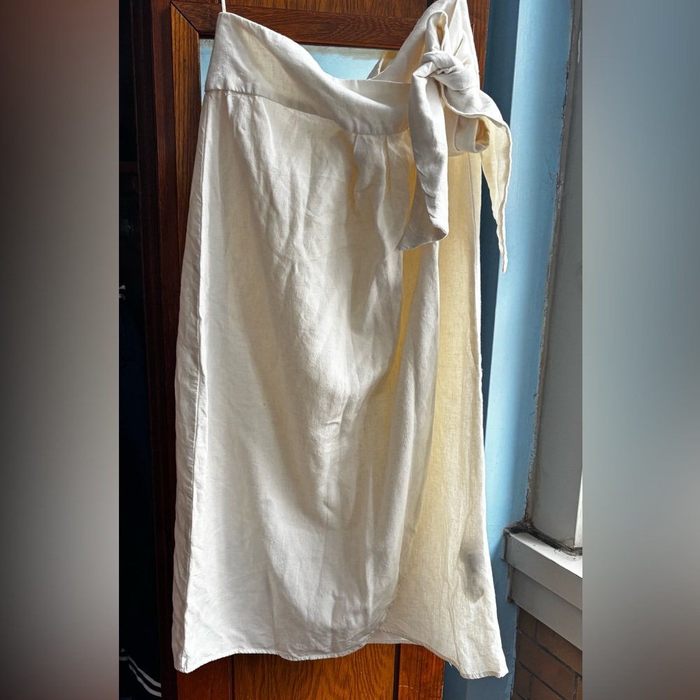 Zara cream women's wrap skirt small